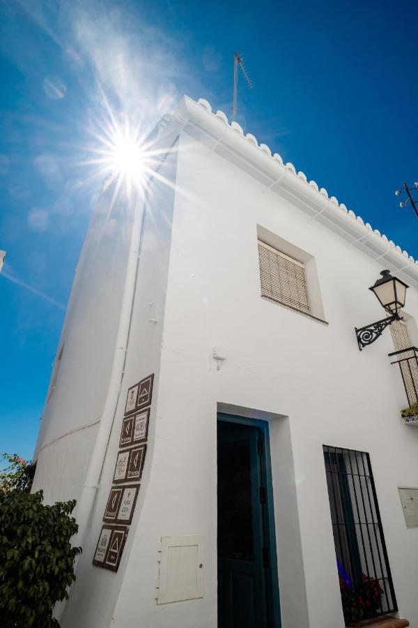 Apartamento Essence By Solset Frigiliana Extérieur photo